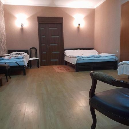 Historical Apartment In City Center Tbilisi Bagian luar foto