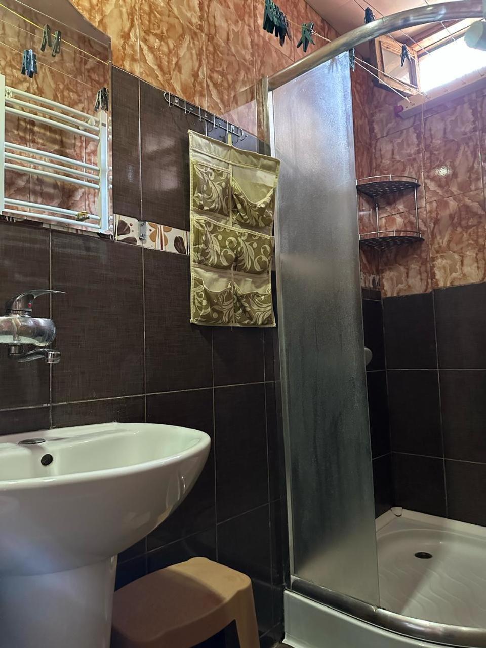 Historical Apartment In City Center Tbilisi Bagian luar foto